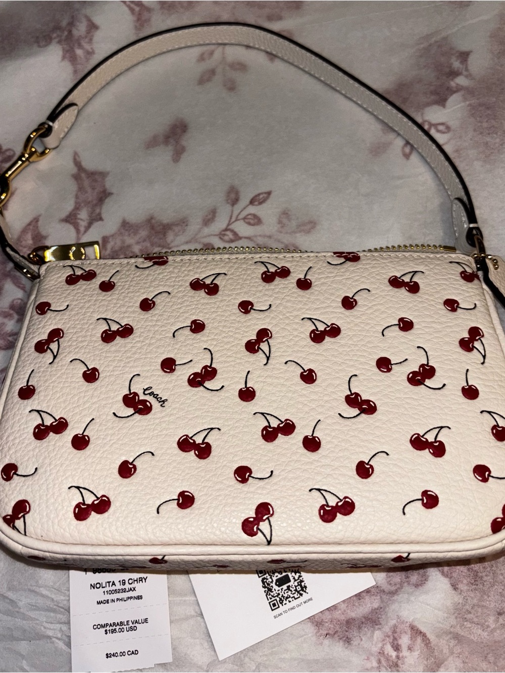 Coach Nolita 19 With Cherry Print Bag CEX29 New - Picture 6 of 12